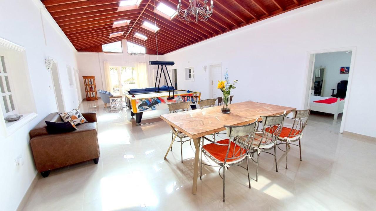 Stunning Sea View Villa With 6 Bedrooms & Heated Pool - Villa Renaissance Playa Blanca  Luaran gambar