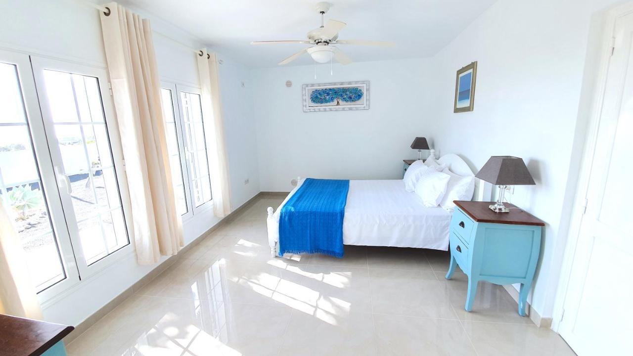 Stunning Sea View Villa With 6 Bedrooms & Heated Pool - Villa Renaissance Playa Blanca  Luaran gambar