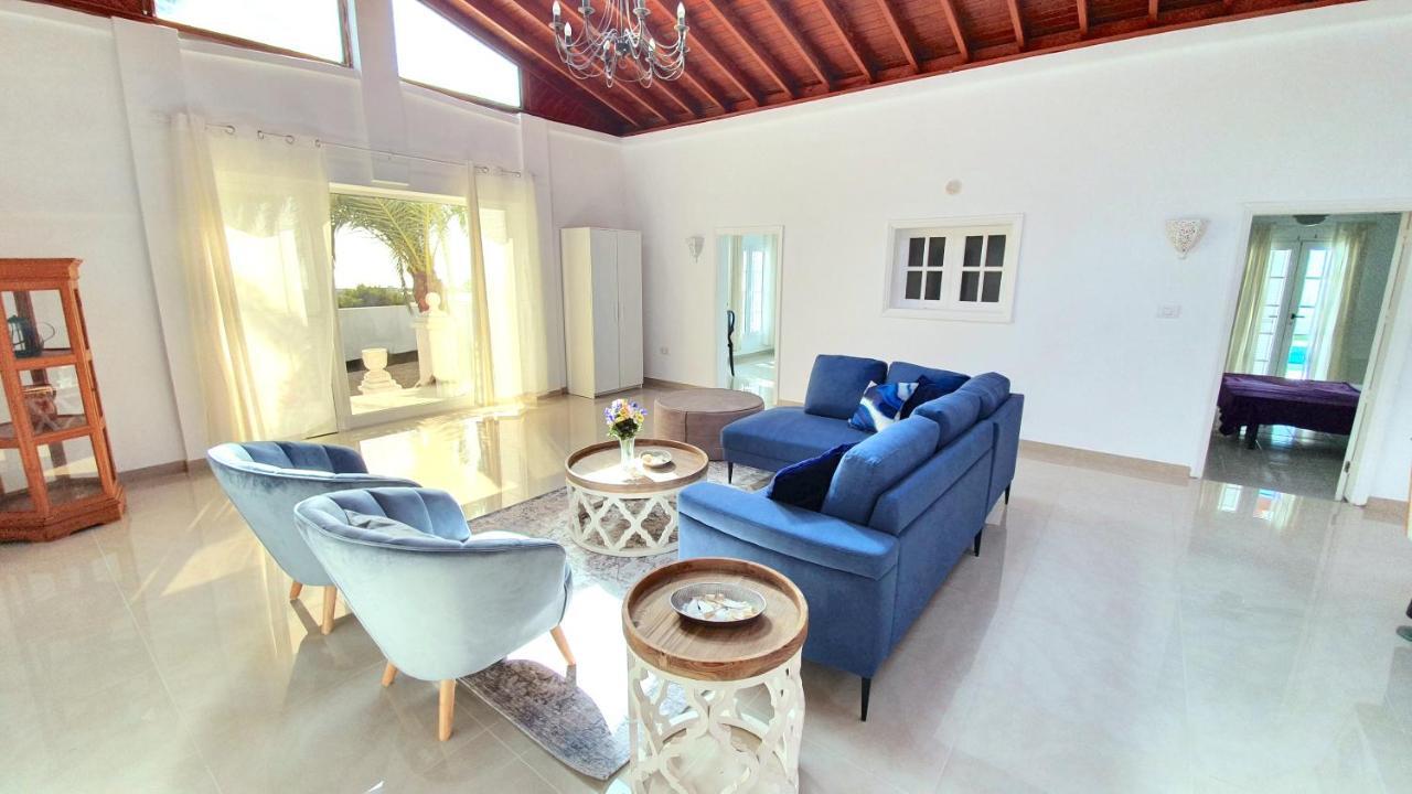 Stunning Sea View Villa With 6 Bedrooms & Heated Pool - Villa Renaissance Playa Blanca  Luaran gambar